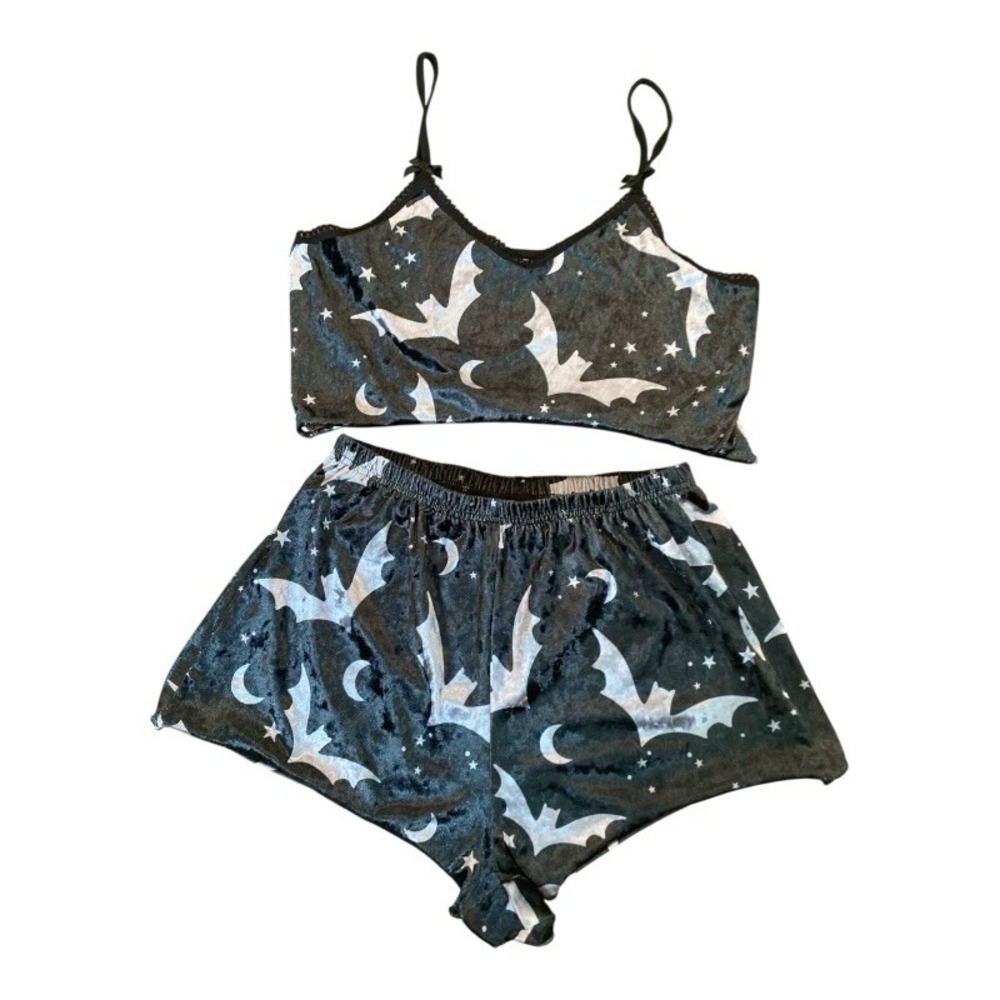 Romwe Large Two Piece Velvet 🦇 🦇 Cropped Tank Top and Cheeky Shorts Pajama Set